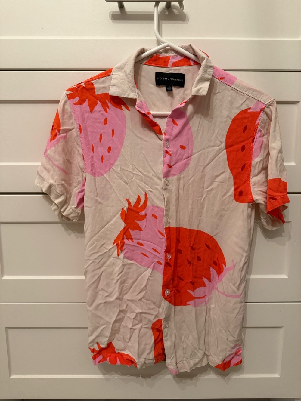 No Boundaries Short-Sleeve Strawberry Print Shirt - Cream with Pink & Red
